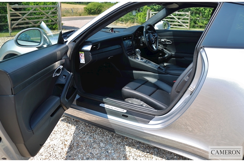 Porsche 911 991 Carrera 4 GTS Gen 2 Coupe 3.0 2dr Coupe Automatic Petrol