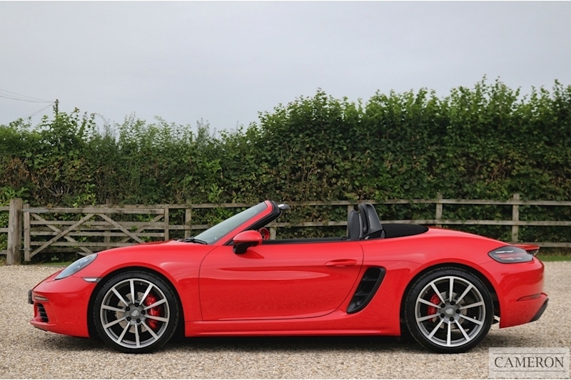 Porsche 718 Boxster 2.5 S PDK 2.5 2dr Convertible Automatic Petrol