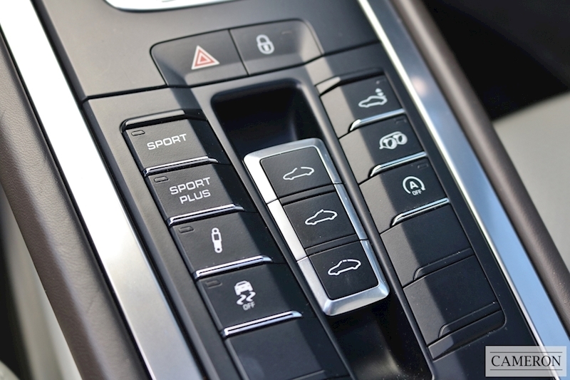 Porsche 911 991 Carrera 4 S PDK Coupe Coupe 3.8 Semi Auto Petrol