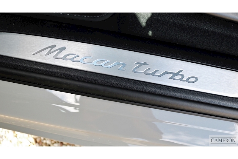 Porsche Macan Turbo 2.9 5dr SUV Automatic Petrol