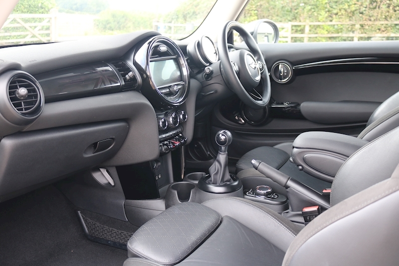 MINI 2.0 Cooper S Hatchback 3dr Petrol Manual (s/s) (192 ps)