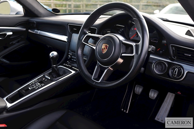 Porsche 911 991 Carrera 2 S Gen 2 Manual Coupe 3.0 2dr Coupe Manual Petrol