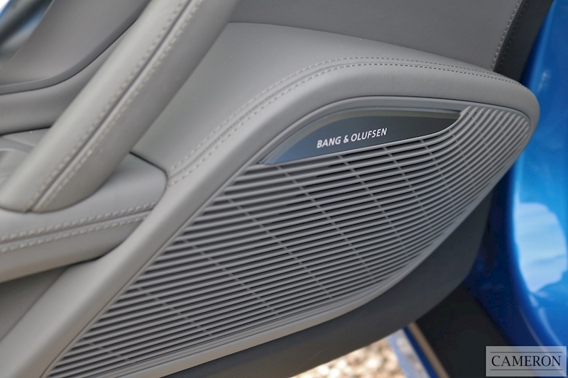 Audi 5.2 FSI V10 Coupe 2dr Petrol S Tronic quattro (s/s) (540 ps)