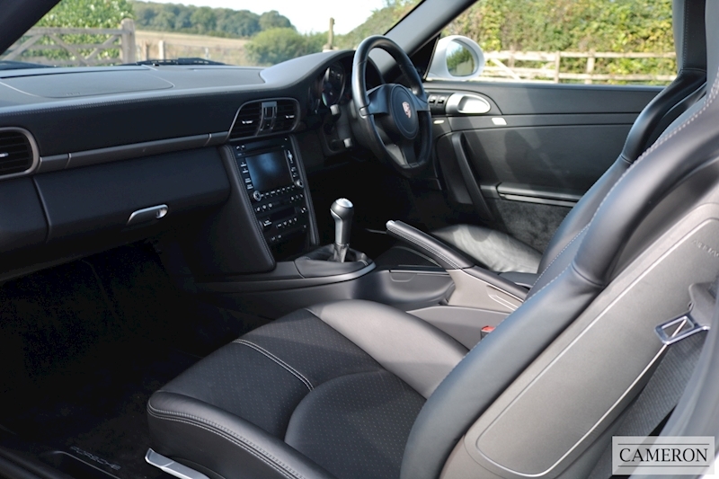 Porsche 911 997 Carrera 2 Gen 2 Coupe 3.6 2dr Coupe Manual Petrol