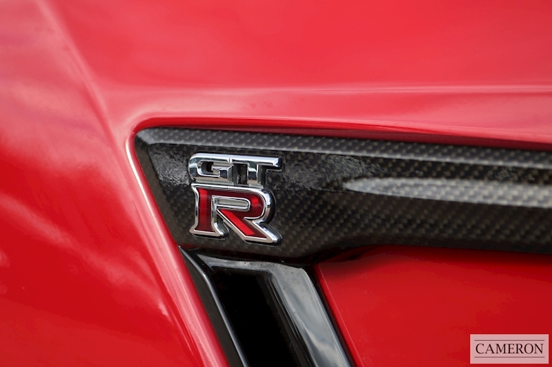 Nissan 3.8 V6 Recaro Coupe 2dr Petrol Auto 4WD (570 ps)