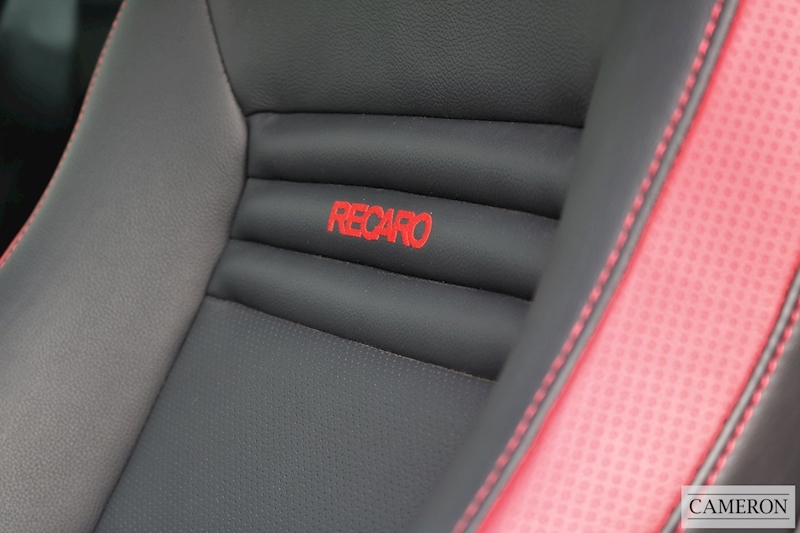 Nissan 3.8 V6 Recaro Coupe 2dr Petrol Auto 4WD (570 ps)