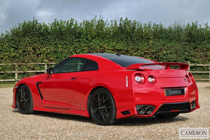 Nissan 3.8 V6 Recaro Coupe 2dr Petrol Auto 4WD (570 ps)