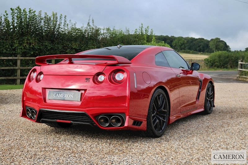 Nissan 3.8 V6 Recaro Coupe 2dr Petrol Auto 4WD (570 ps)