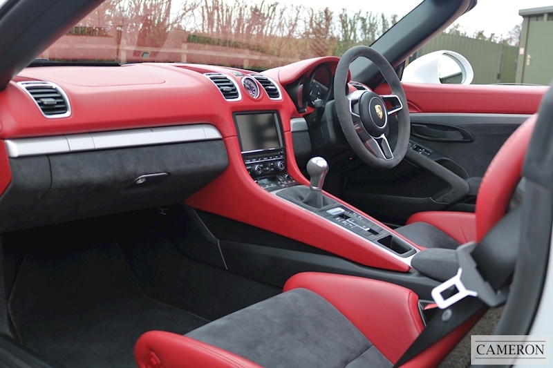 Porsche Boxster 981 Spyder Convertible 3.8 Manual Petrol