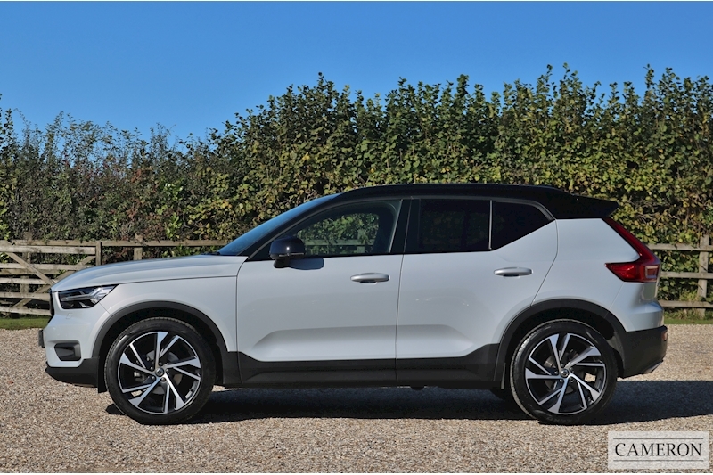 Volvo 1.5 T3 R-Design Pro SUV 5dr Petrol Auto (s/s) (163 ps)