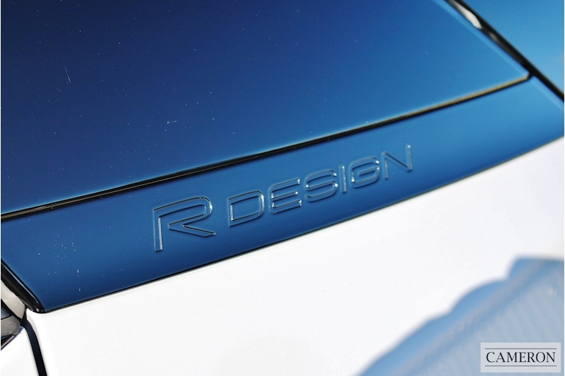 Volvo 1.5 T3 R-Design Pro SUV 5dr Petrol Auto (s/s) (163 ps)