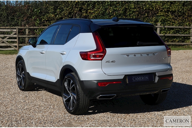 Volvo 1.5 T3 R-Design Pro SUV 5dr Petrol Auto (s/s) (163 ps)
