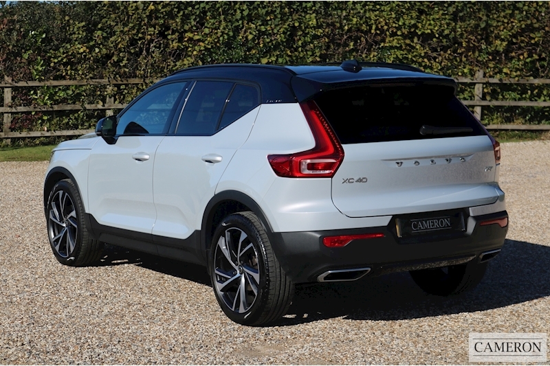 Volvo 1.5 T3 R-Design Pro SUV 5dr Petrol Auto (s/s) (163 ps)