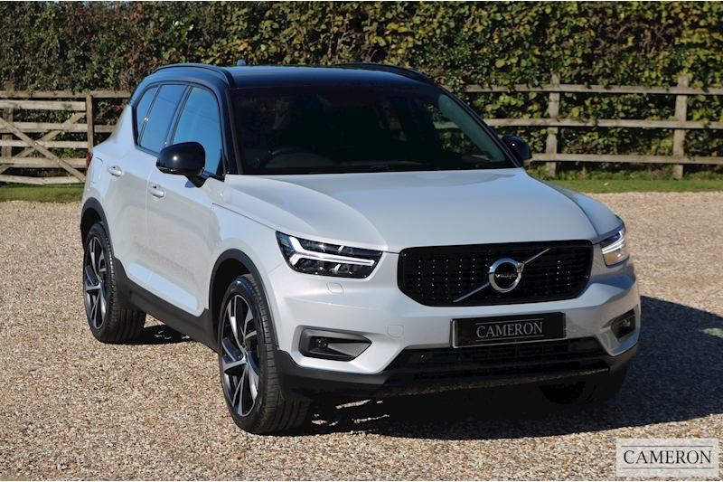 Volvo 1.5 T3 R-Design Pro SUV 5dr Petrol Auto (s/s) (163 ps)