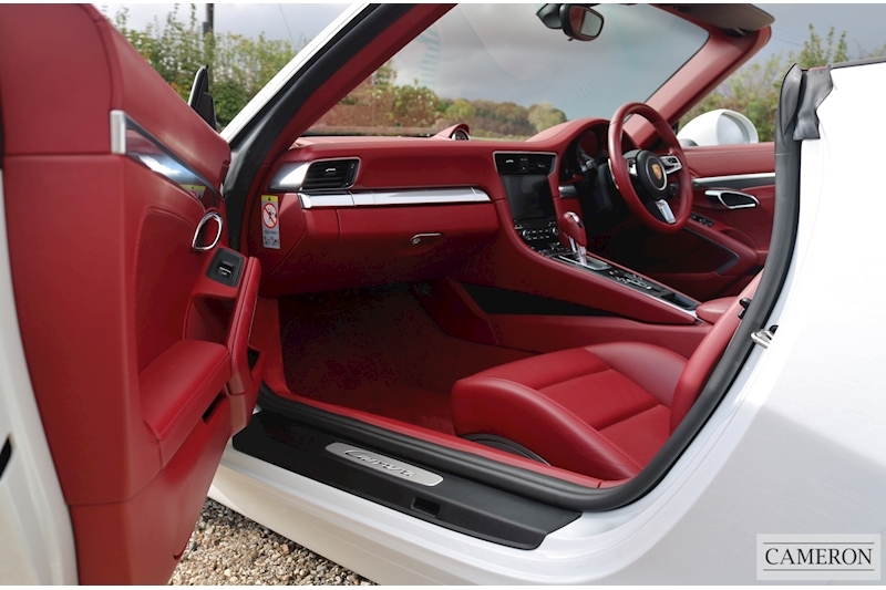 Porsche 911 991 Carrera Gen 2 PDK Cabriolet 3.0 2dr Convertible Automatic Petrol