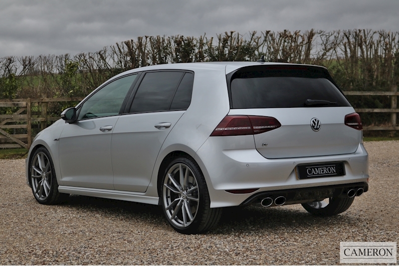 Volkswagen 2.0 TSI BlueMotion Tech R Hatchback 5dr Petrol DSG 4MOTION (159 g/km, 296 bhp)