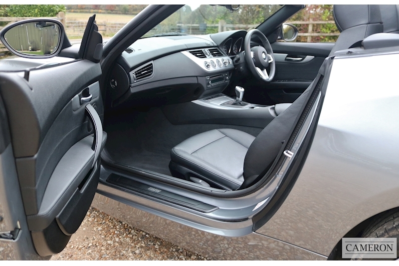 BMW 2.5 23i Convertible 2dr Petrol Manual sDrive (199 g/km, 204 bhp)