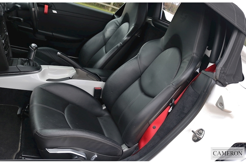 Porsche 3.4 987 Spyder Convertible 2dr Petrol Manual (223 g/km, 320 bhp)