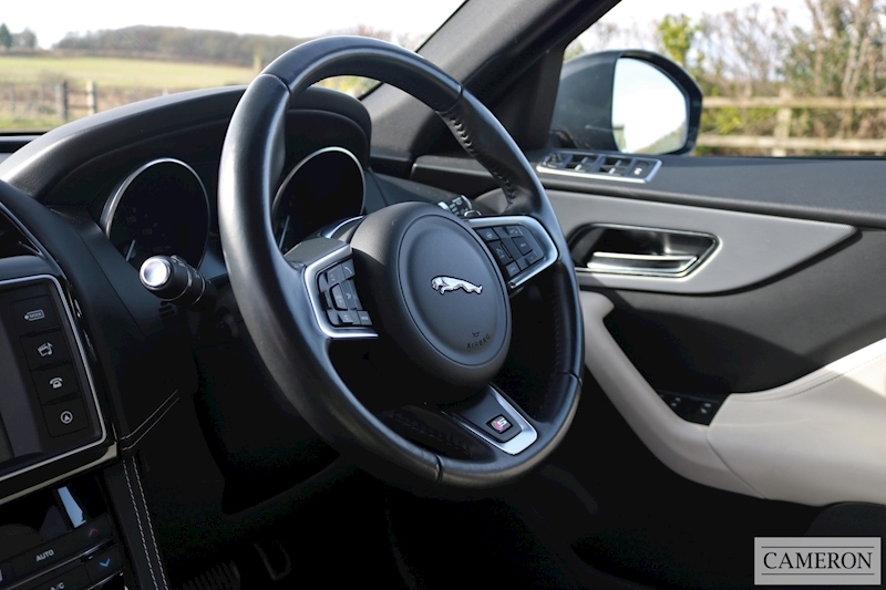 Jaguar 3.0d V6 S SUV 5dr Diesel Auto AWD (s/s) (300 ps)