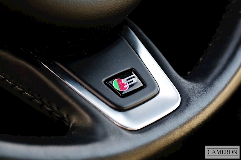 Jaguar 3.0d V6 S SUV 5dr Diesel Auto AWD (s/s) (300 ps)