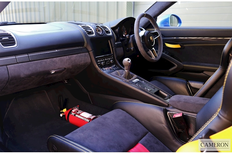 Porsche 3.8 981 GT4 Coupe 2dr Petrol Manual (s/s) (238 g/km, 380 bhp)