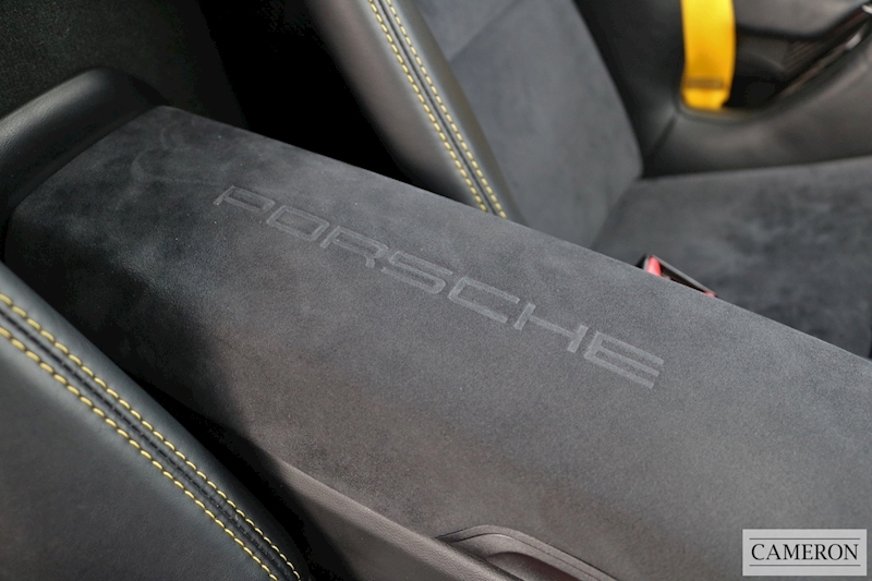 Porsche 3.8 981 GT4 Coupe 2dr Petrol Manual (s/s) (238 g/km, 380 bhp)