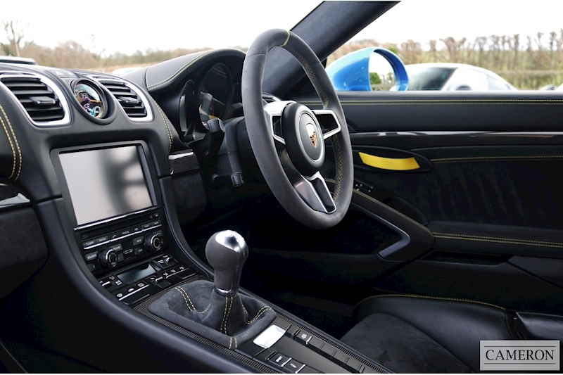 Porsche 3.8 981 GT4 Coupe 2dr Petrol Manual (s/s) (238 g/km, 380 bhp)
