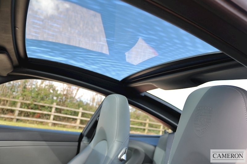 Porsche 911 997 4S Targa Tiptronic 'S' 3.8 2dr Convertible Automatic Petrol