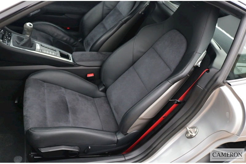 Porsche Cayman 981 3.4 GTS 3.4 Coupe Manual Petrol