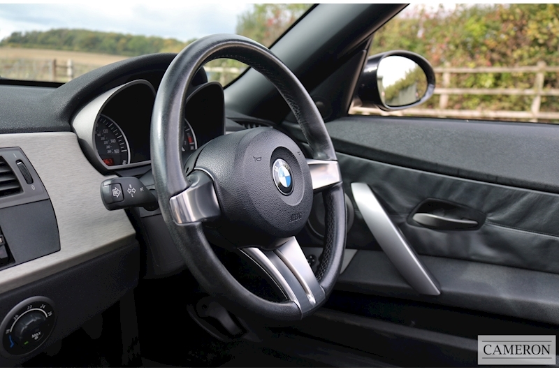BMW Z4 3.0i SE Roadster 3.0 2dr Convertible Petrol