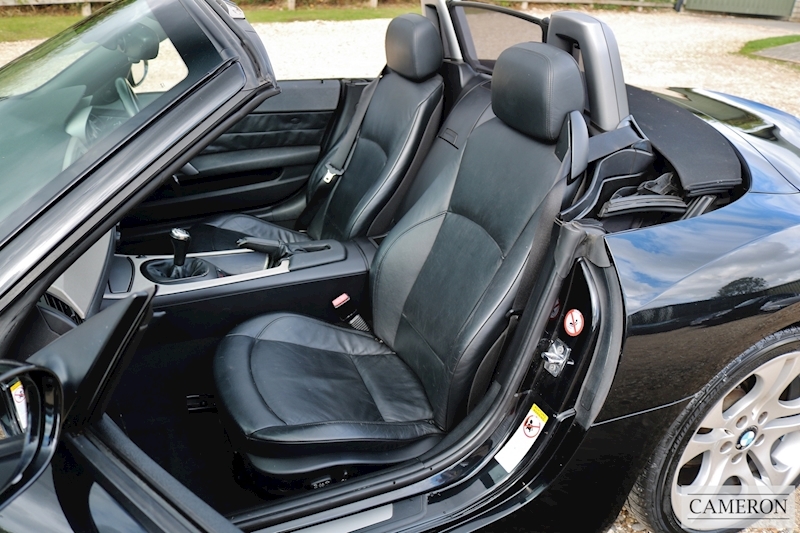 BMW Z4 3.0i SE Roadster 3.0 2dr Convertible Petrol