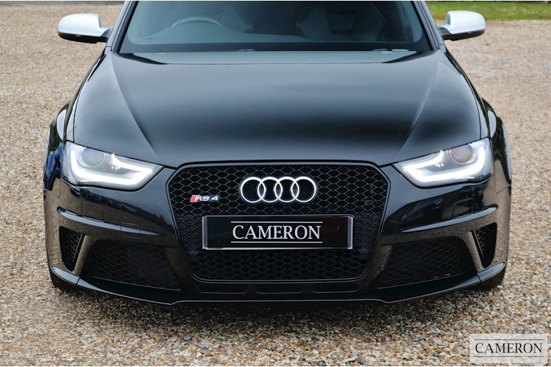 Audi RS4 Avant 4.2 FSI V8 4.2 5dr Estate Automatic Petrol