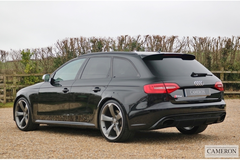 Audi RS4 Avant 4.2 FSI V8 4.2 5dr Estate Automatic Petrol
