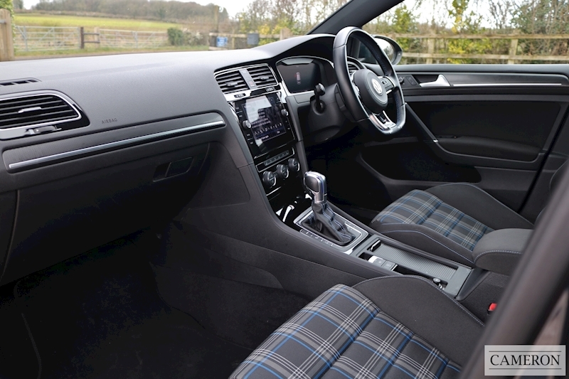 Volkswagen 1.4 TSI 8.7kWh GTE Advance Hatchback 5dr Petrol Plug-in Hybrid DSG (s/s) (204 ps)