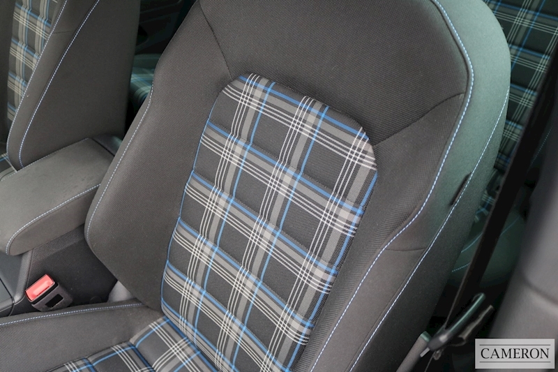 Volkswagen 1.4 TSI 8.7kWh GTE Advance Hatchback 5dr Petrol Plug-in Hybrid DSG (s/s) (204 ps)