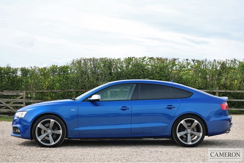 Audi 3.0 TFSI V6 Black Edition Sportback 5dr Petrol S Tronic quattro (s/s) (184 g/km, 328 bhp)