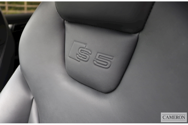 Audi 3.0 TFSI V6 Black Edition Sportback 5dr Petrol S Tronic quattro (s/s) (184 g/km, 328 bhp)