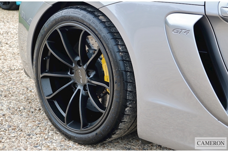 Porsche 3.8 981 GT4 Coupe 2dr Petrol Manual (s/s) (238 g/km, 380 bhp)