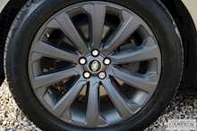 Land Rover 3.0 SD6 V6 R-Dynamic SE SUV 5dr Diesel Auto 4WD Euro 6 (s/s) (300 ps)