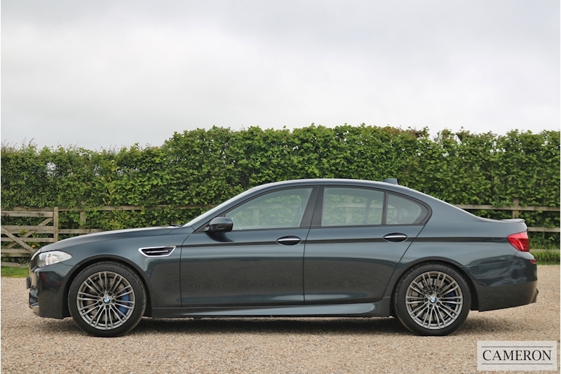 BMW M5 4.4 V8 M DCT 4dr Saloon Automatic Petrol