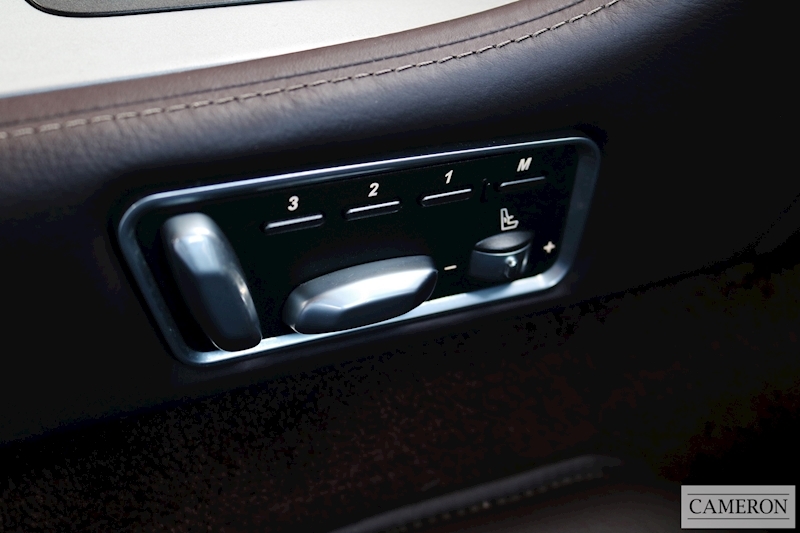 Aston Martin V12 Saloon 4dr Petrol T-Tronic II (355 g/km, 469.35 bhp)