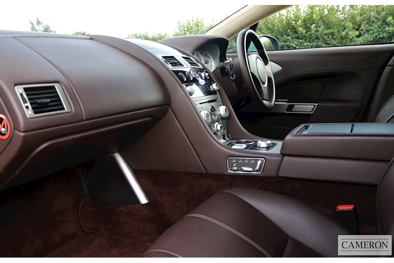 Aston Martin V12 Saloon 4dr Petrol T-Tronic II (355 g/km, 469.35 bhp)