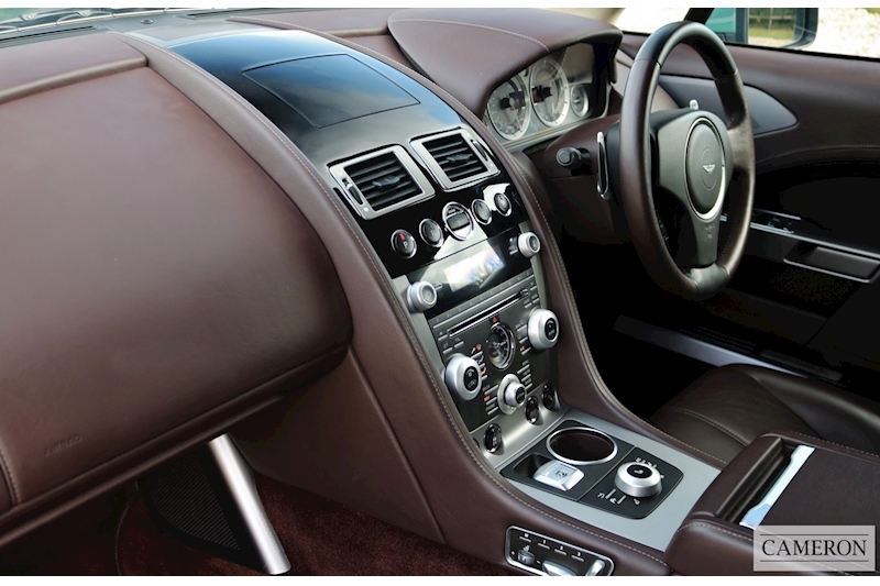 Aston Martin V12 Saloon 4dr Petrol T-Tronic II (355 g/km, 469.35 bhp)