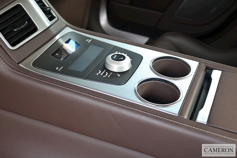 Aston Martin V12 Saloon 4dr Petrol T-Tronic II (355 g/km, 469.35 bhp)