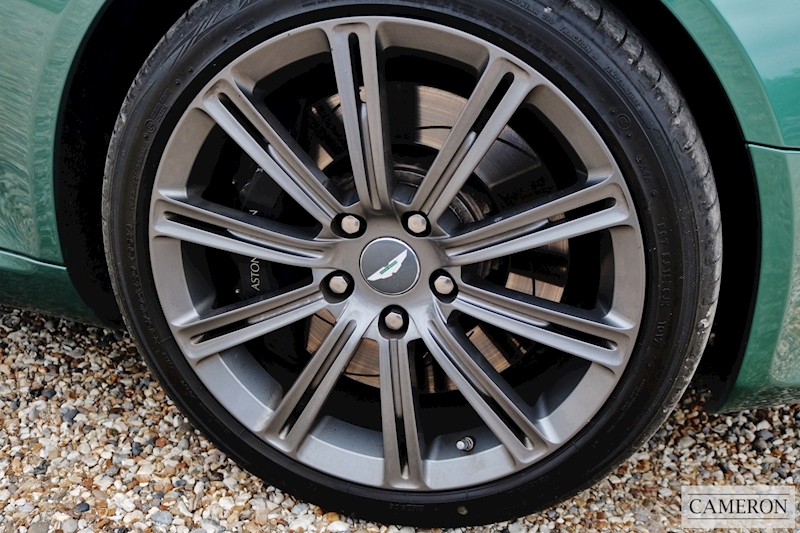 Aston Martin V12 Saloon 4dr Petrol T-Tronic II (355 g/km, 469.35 bhp)