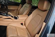 Porsche Cayenne 2.9T V6 S 2.9 5dr SUV Automatic Petrol