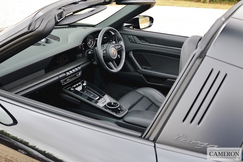 Porsche 911 992 Targa 4 GTS PDK 3.0 2dr Convertible Manual Petrol