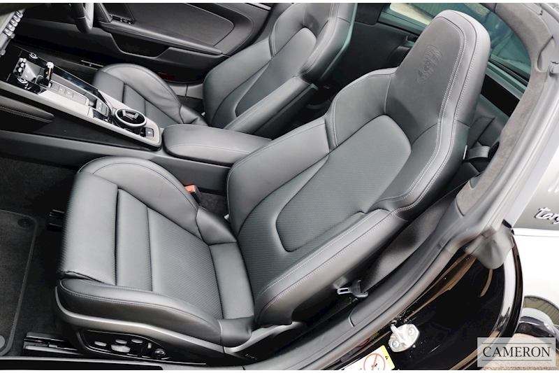 Porsche 911 992 Targa 4 GTS PDK 3.0 2dr Convertible Manual Petrol