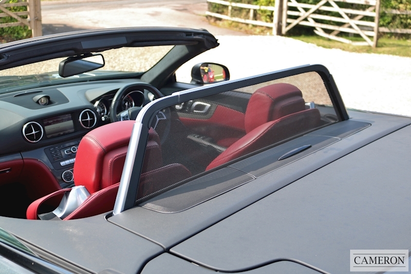 Mercedes-Benz 5.5 SL63 V8 AMG Convertible 2dr Petrol SpdS MCT Euro 5 (s/s) (537 ps)