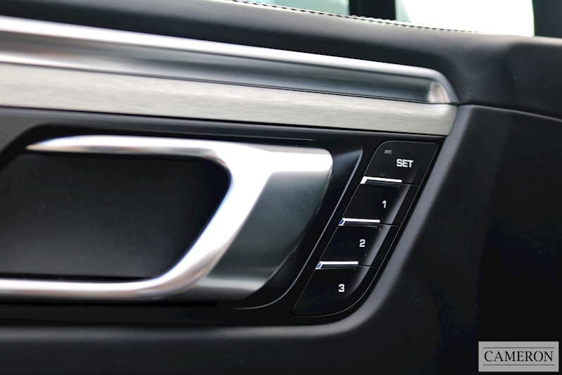 Porsche 2.9T V6 Turbo SUV 5dr Petrol PDK 4WD Euro 6 (s/s) (440 ps)